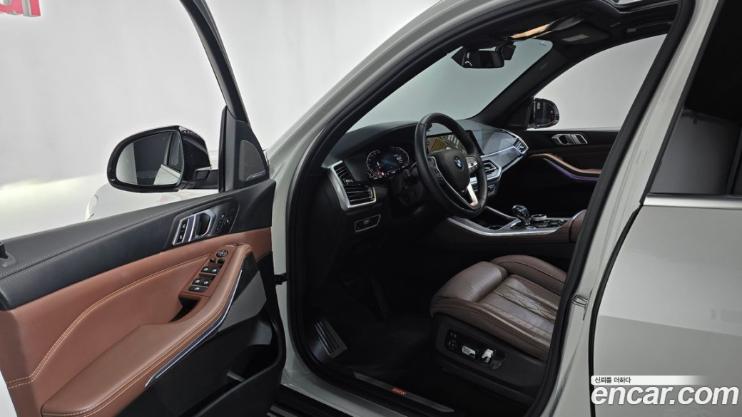 BMW X5 xDrive 40i xLine, 2023