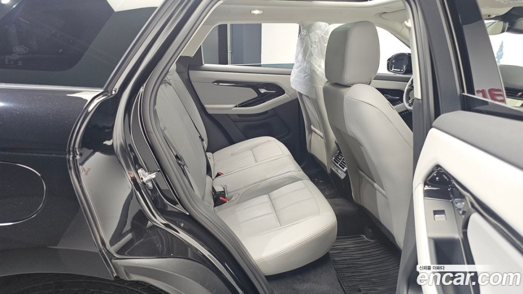 Land Rover Range Rover Evoque P250 S, 2025