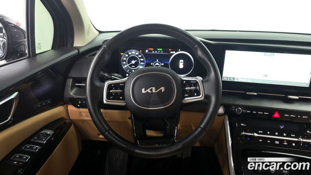 Kia Carnival 9-Seater Signature, 2023