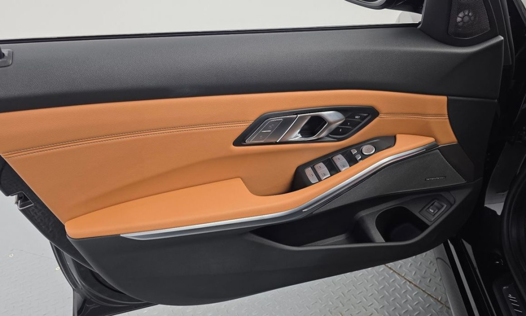BMW 3-Series M340i Pro, 2024