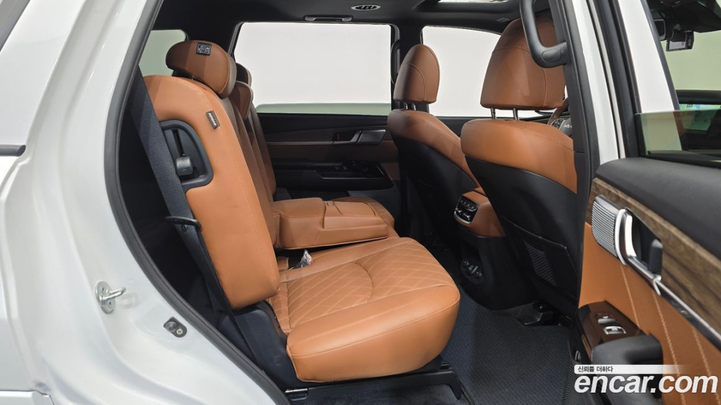 Kia Mohave Diesel 3.0 4WD 7-Seater, 2023