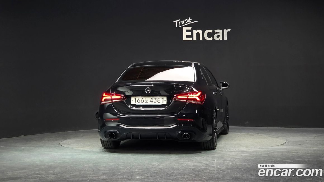 Mercedes-Benz A-Class AMG A35 4MATIC Sedan, 2022