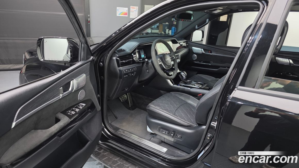Kia Mohave Diesel 3.0 4WD 6-Seater, 2022