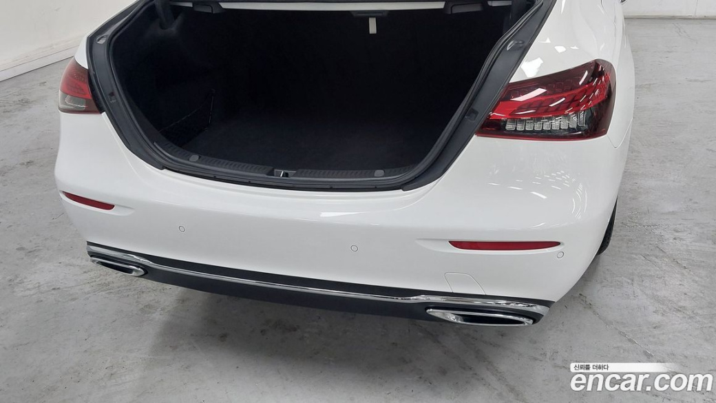 Mercedes-Benz E-Class E350 4MATIC Avantgarde, 2022