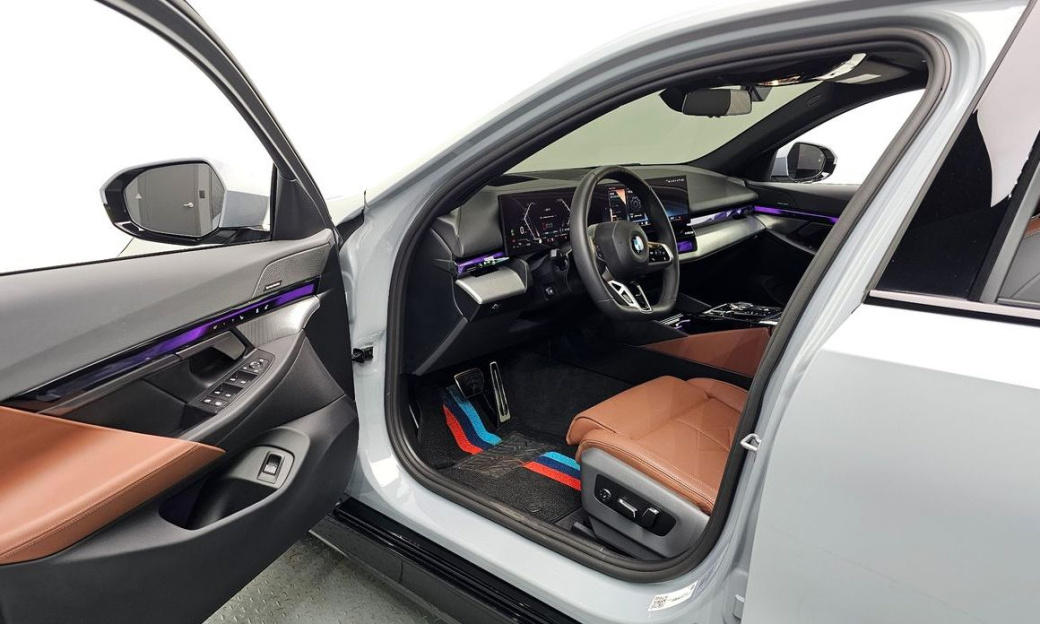BMW 5-Series 530i xDrive M Sport, 2025