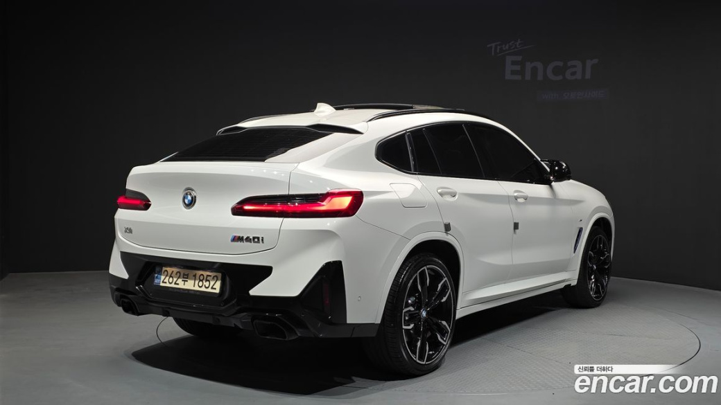 BMW X4 xDrive M40i, 2022