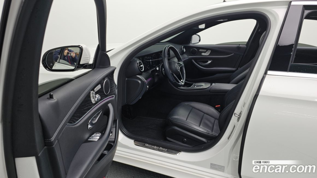 Mercedes-Benz E-Class E250 AMG Line, 2023