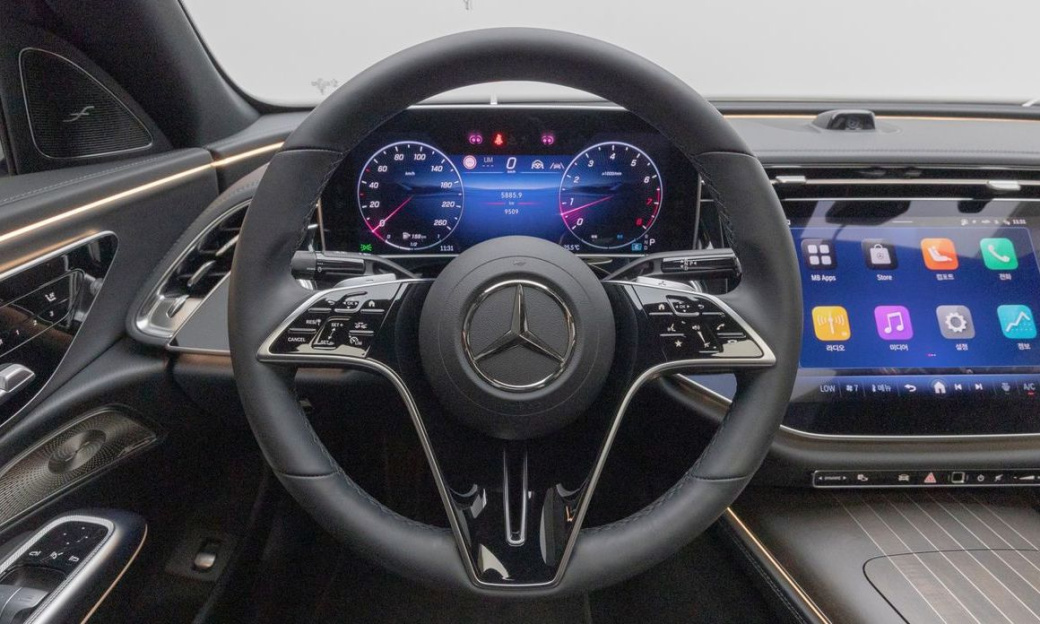 Mercedes-Benz E-Class E450 4MATIC Exclusive, 2025