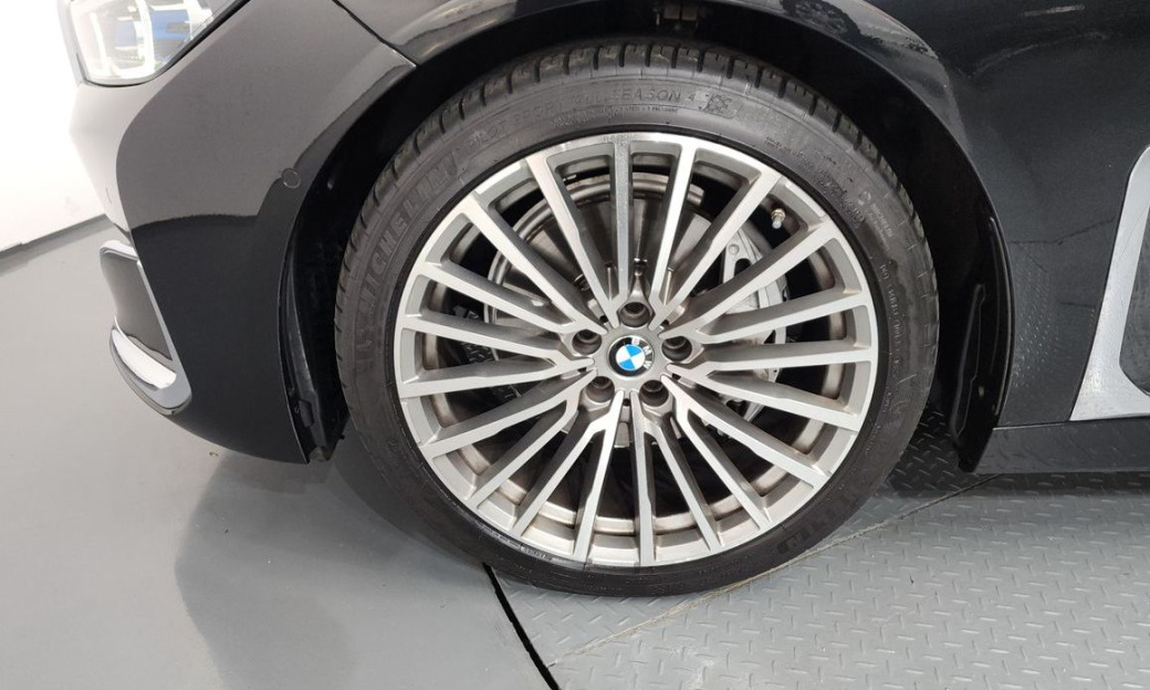 BMW 7-Series 740i Design Pure Excellence, 2022