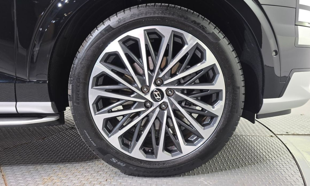 Hyundai Palisade Gasoline 2.5T 4WD 7-Seater, 2025