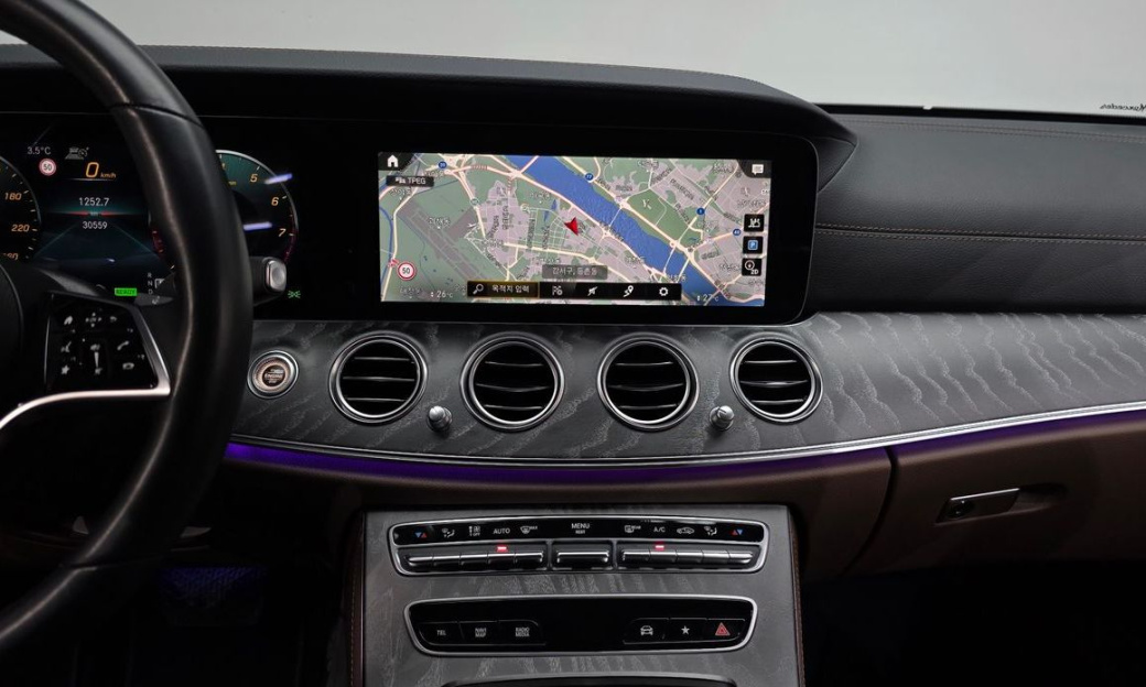Mercedes-Benz E-Class E350 4MATIC Avantgarde, 2022