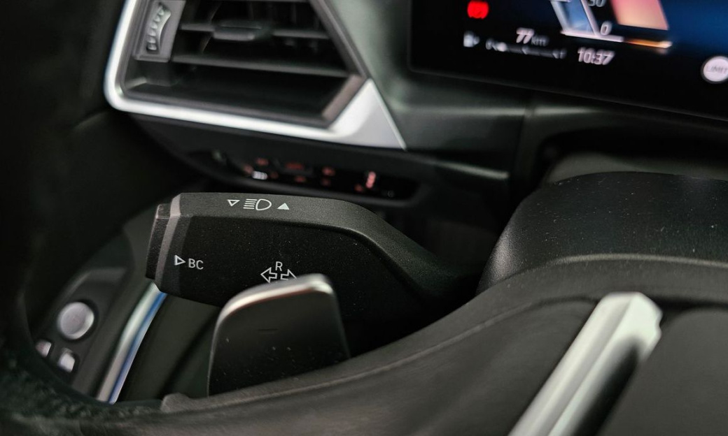 BMW 3-Series 320i Touring, 2024