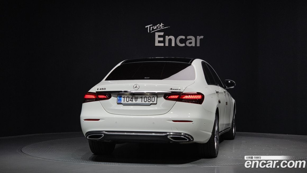 Mercedes-Benz E-Class E450 4MATIC Exclusive, 2023