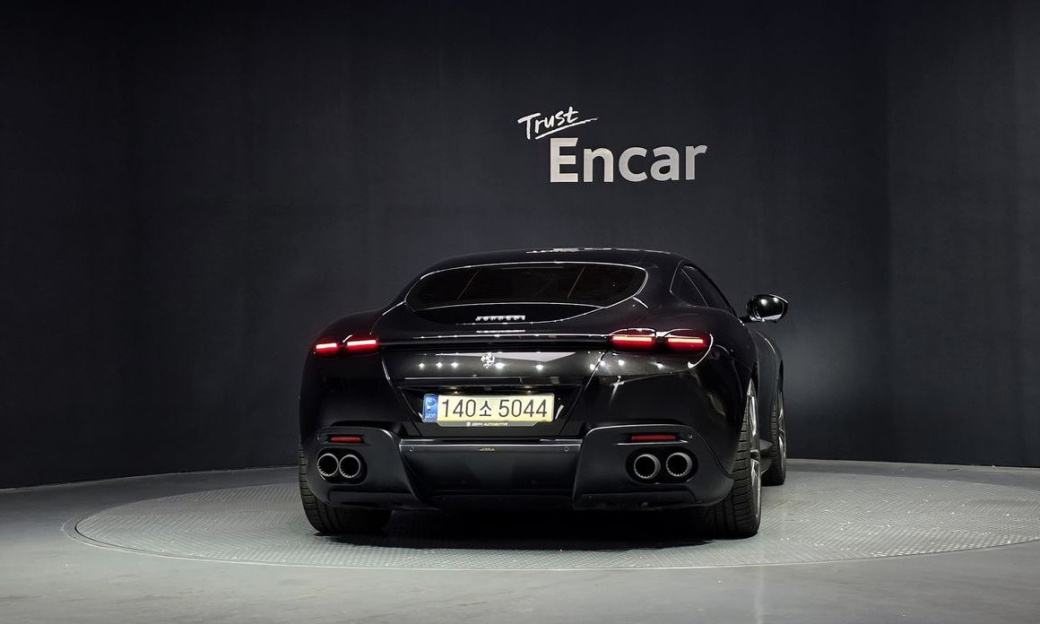 Ferrari Roma 3.9, 2021