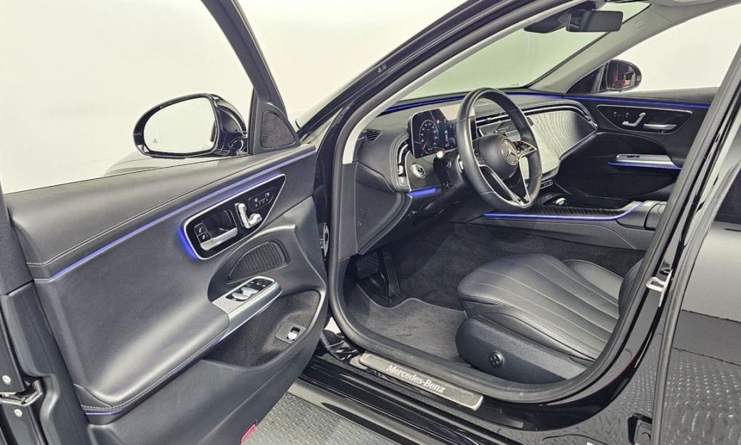 Mercedes-Benz E-Class E200 Avantgarde, 2024