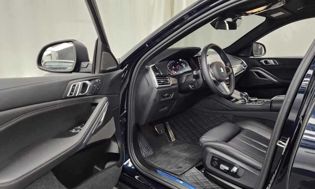 BMW X6 xDrive40i M Sport, 2023
