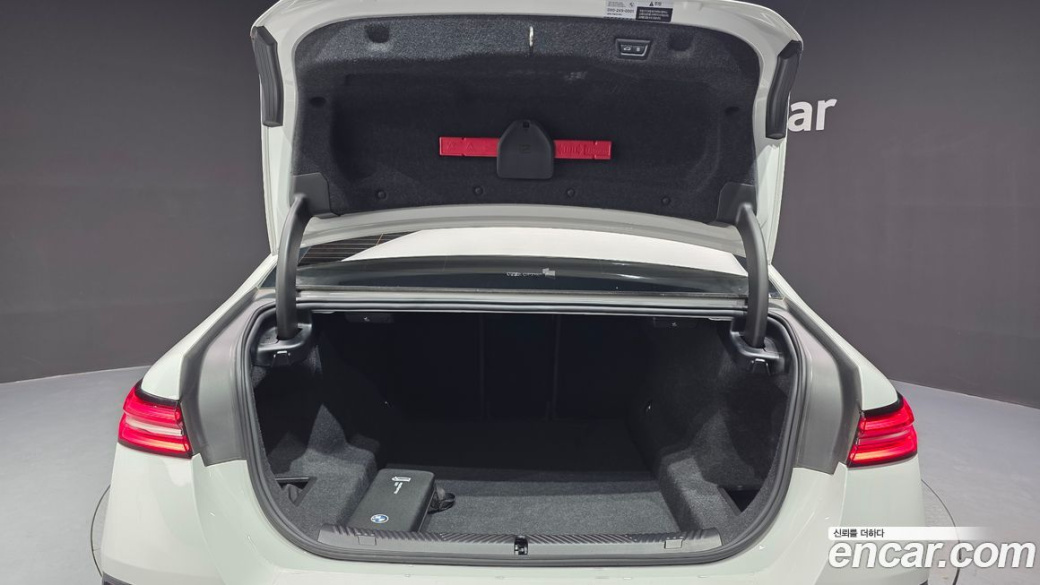 BMW 5-Series 530i xDrive M Sport, 2025