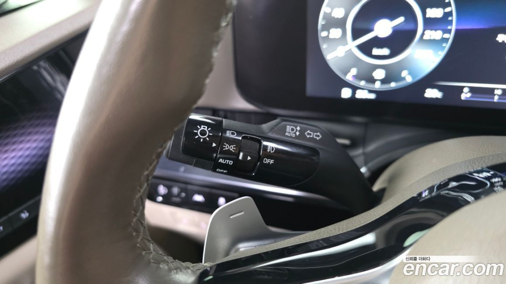 Kia Carnival 7-Seater Hi-Limousine, 2022