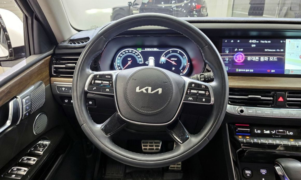 Kia Mohave Diesel 3.0 4WD 7-Seater, 2022