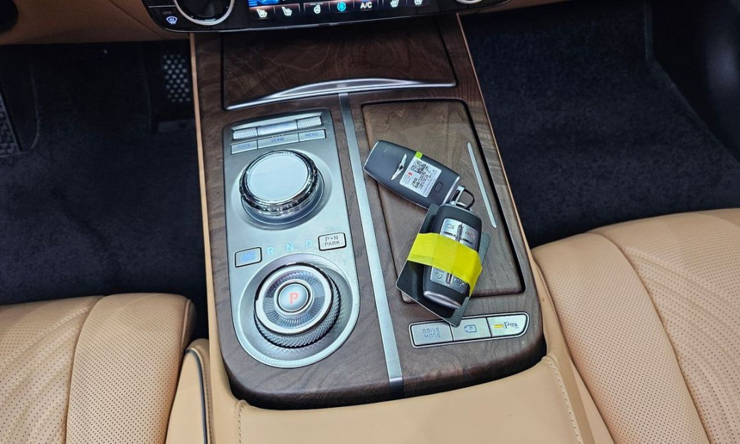 Genesis G80 Gasoline 2.5 Turbo AWD, 2024
