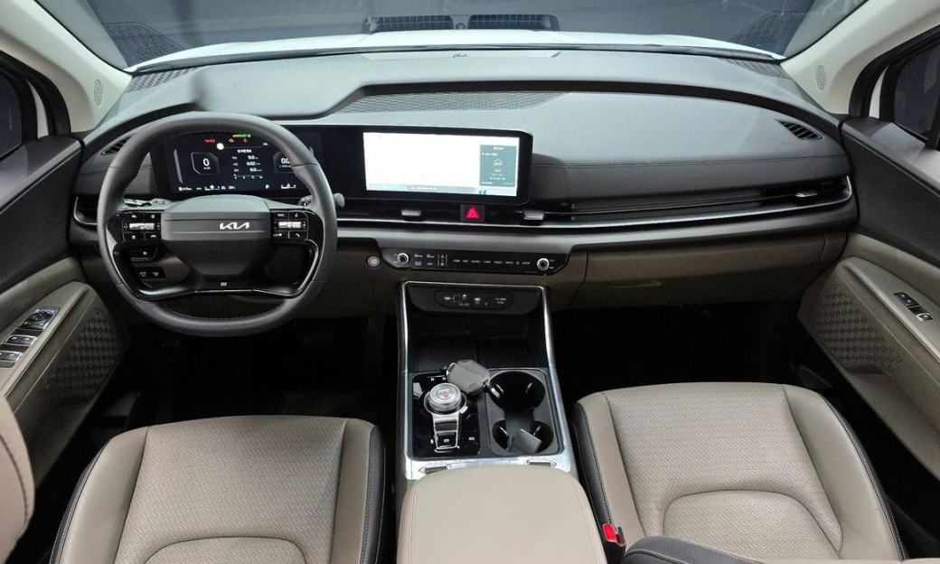 Kia Carnival 7-Seater Noblesse, 2025