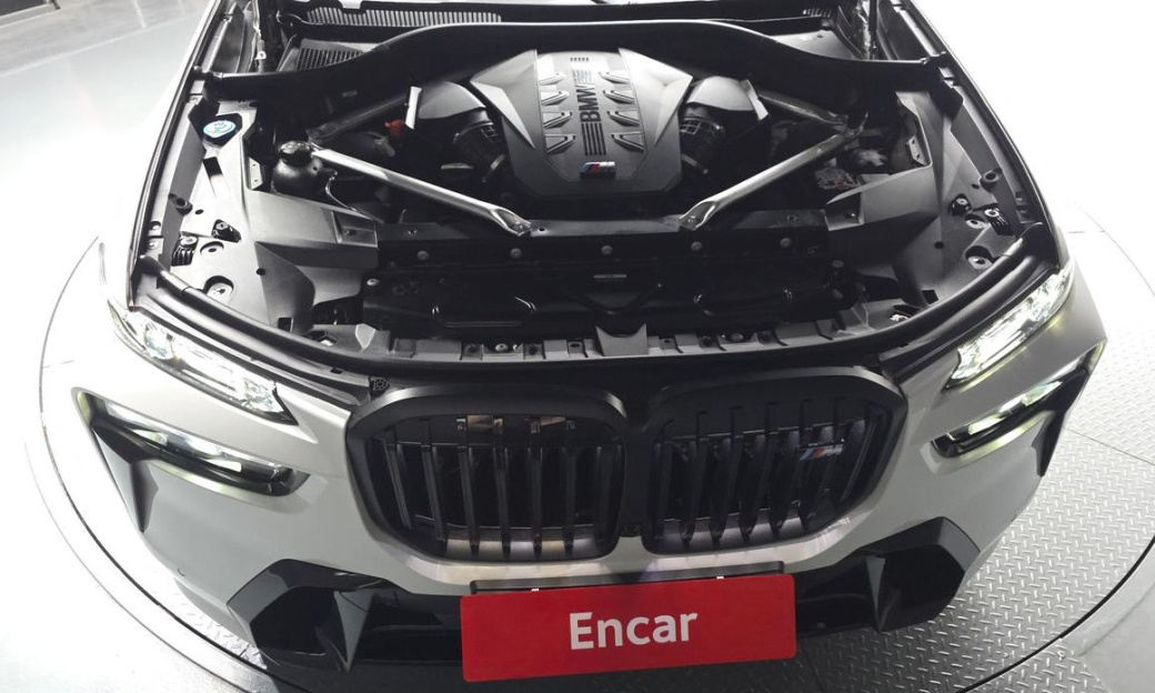 BMW X7 M60i xDrive M sport 6STR, 2025