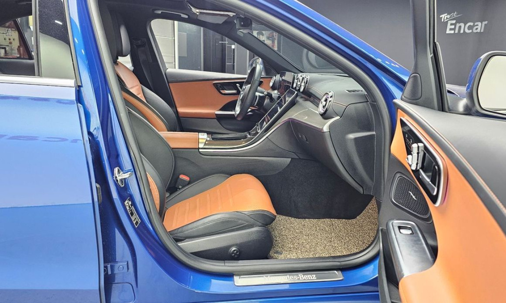 Mercedes-Benz C-Class C300 AMG Line, 2022