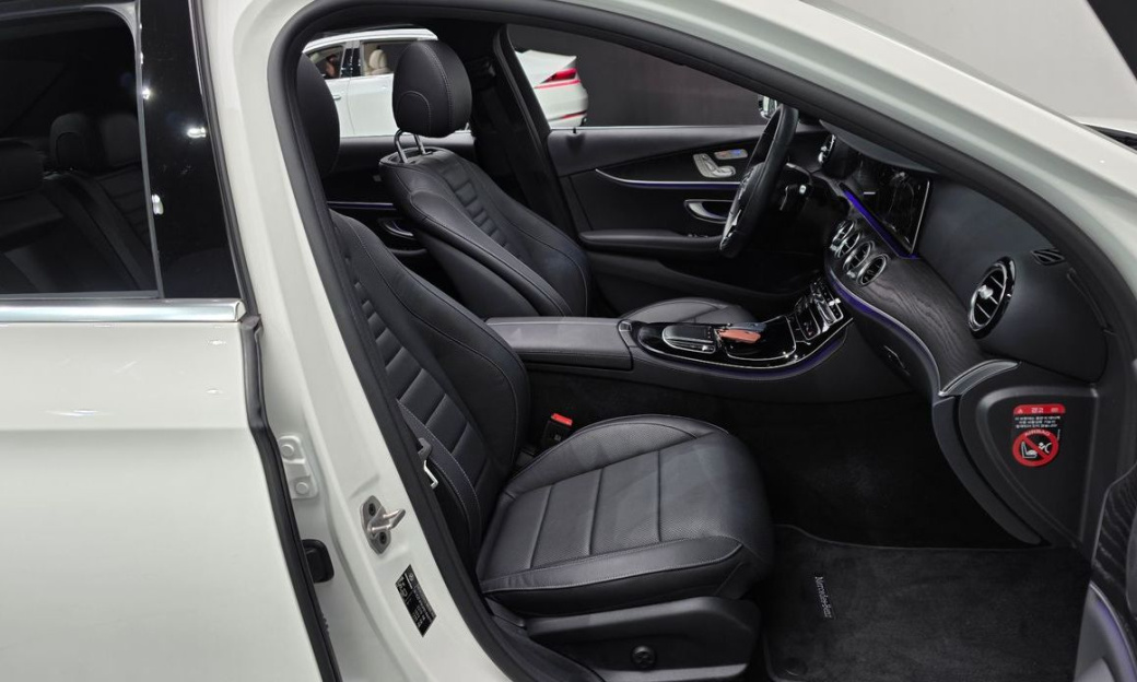 Mercedes-Benz E-Class E250 Avantgarde, 2023