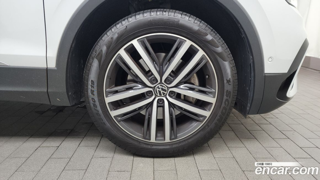 Volkswagen Tiguan 2.0 TSI Prestige, 2022