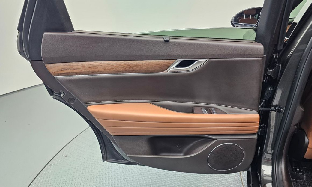 Genesis G80 Gasoline 2.5 Turbo AWD, 2024