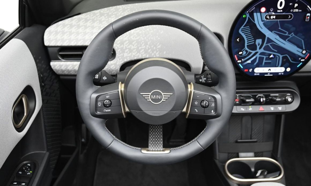 Mini Cooper Convertible Favoured, 2025