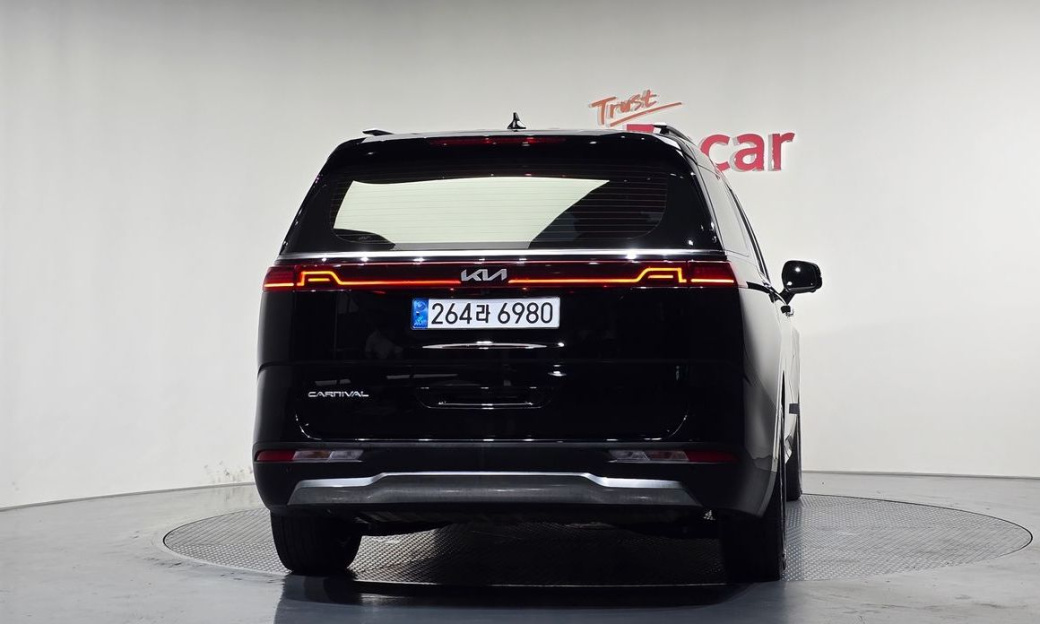 Kia Carnival 9-Seater Noblesse, 2022