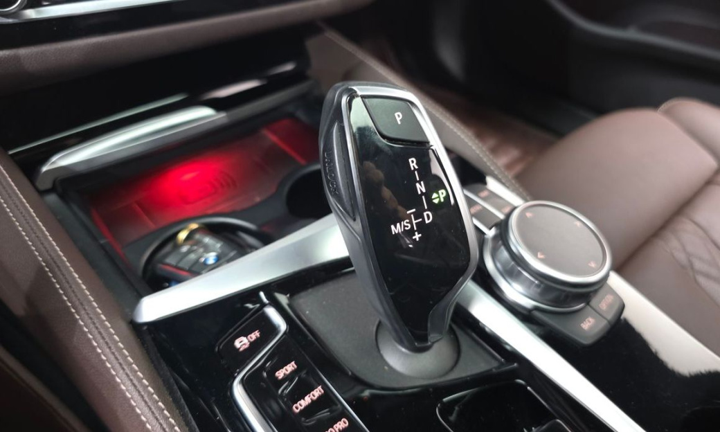 BMW 5-Series 530i M Sport Package, 2023