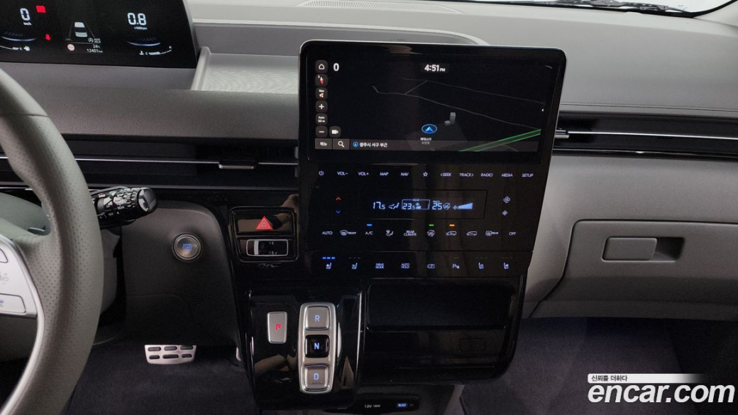 Hyundai Staria 2WD Camping Car, 2024