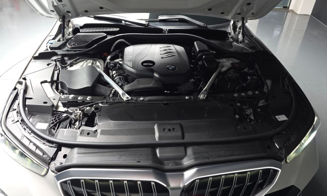 BMW 5-Series 523d M Sport, 2024