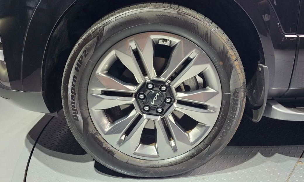 Kia Mohave Diesel 3.0 4WD 6-Seater, 2022