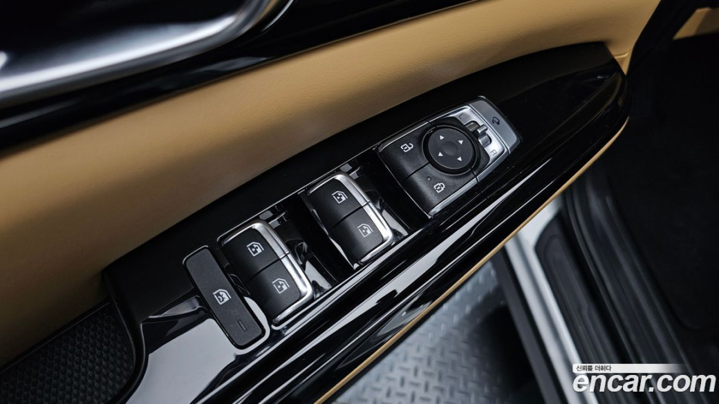 Kia Carnival 9-Seater Noblesse, 2023