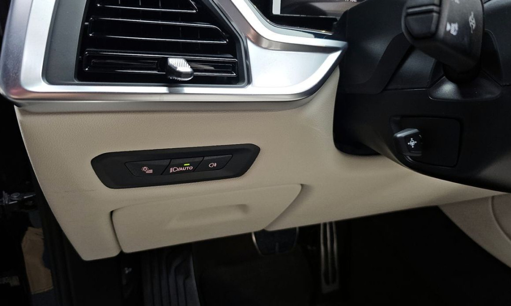 BMW X6 xDrive40i M Sport, 2025