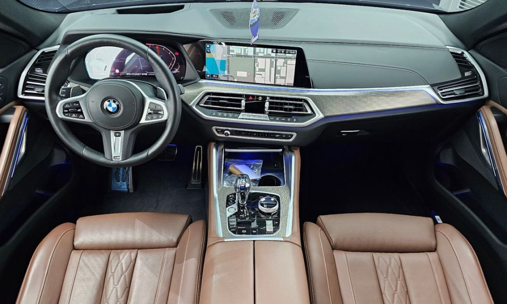 BMW X6 xDrive40i M Sport, 2022