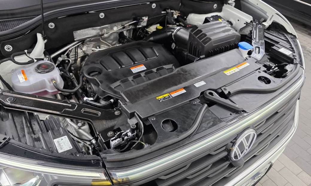 Volkswagen Atlas 2.0 TSI R-LINE 7-Seater, 2025