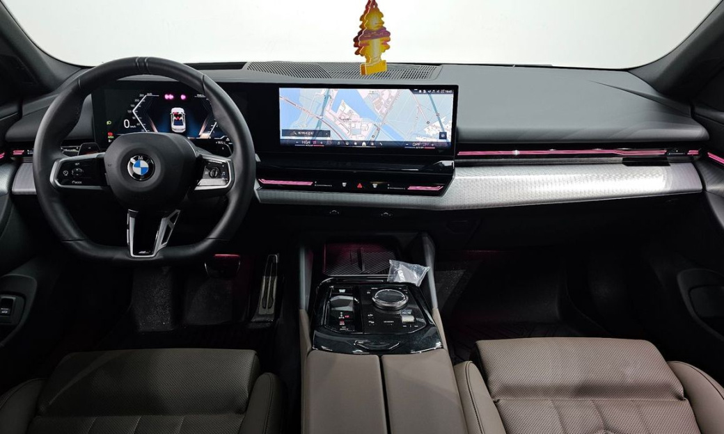 BMW 5-Series 520i Special Edition, 2024