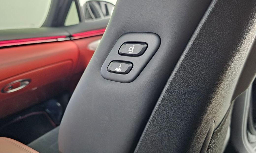 Genesis GV70 2.5T Gasoline 2WD, 2025