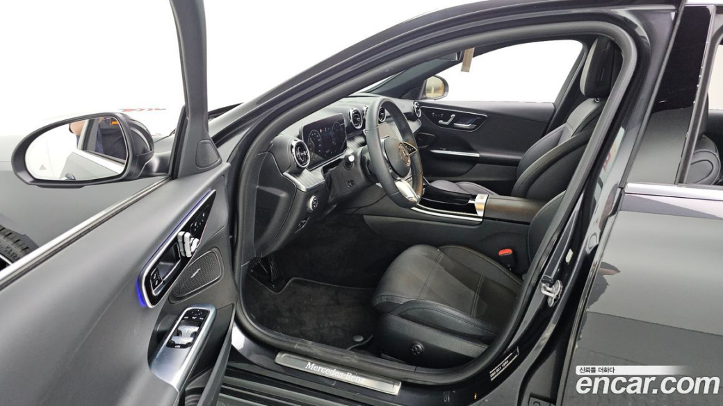 Mercedes-Benz C-Class C300 4MATIC Avantgarde, 2024