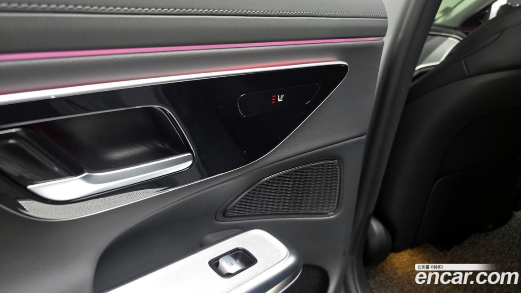 Mercedes-Benz E-Class E200 Avantgarde, 2024