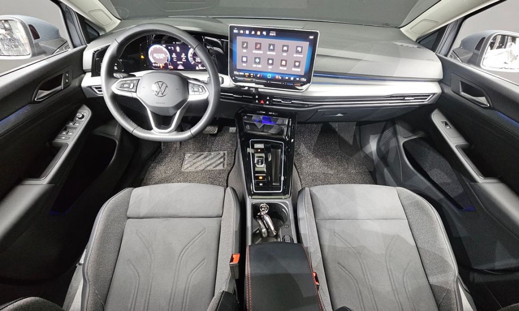 Volkswagen Golf 2.0 TDI Prestige, 2025