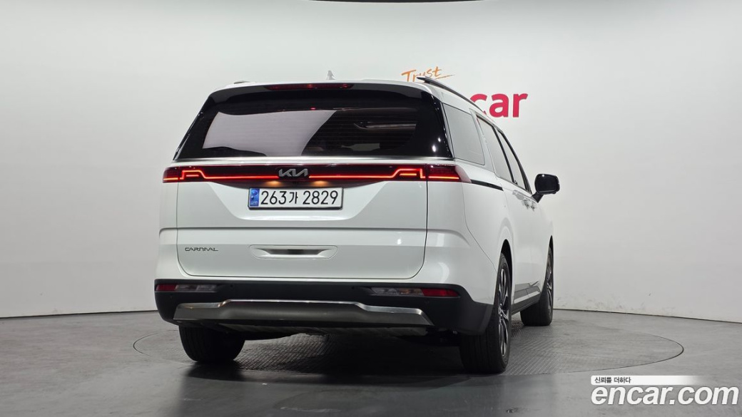 Kia Carnival 9-Seater Noblesse, 2023