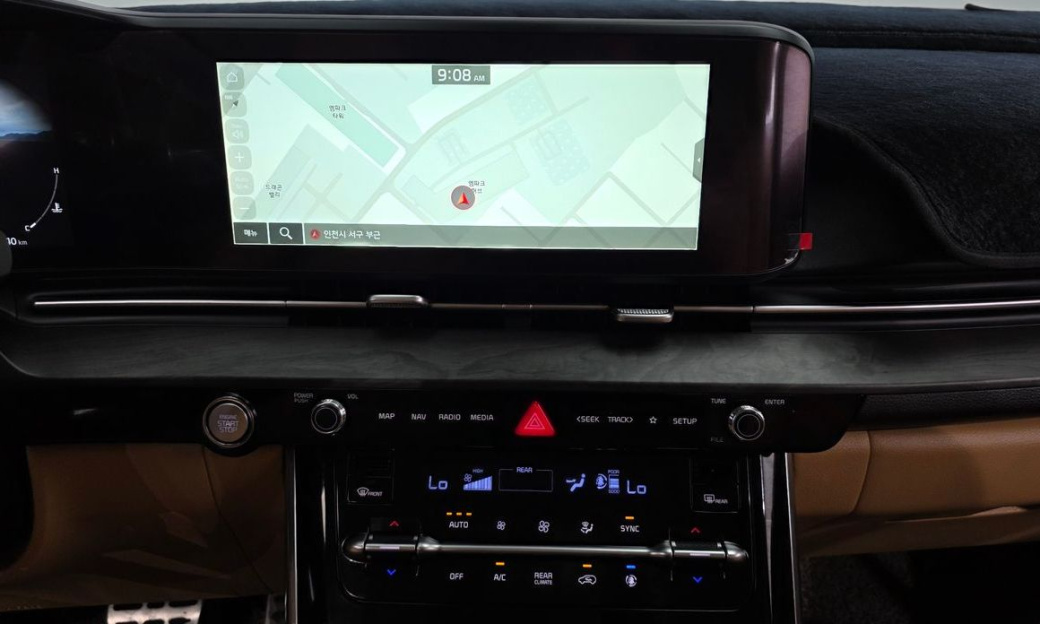 Kia Carnival 7-Seater Signature, 2023