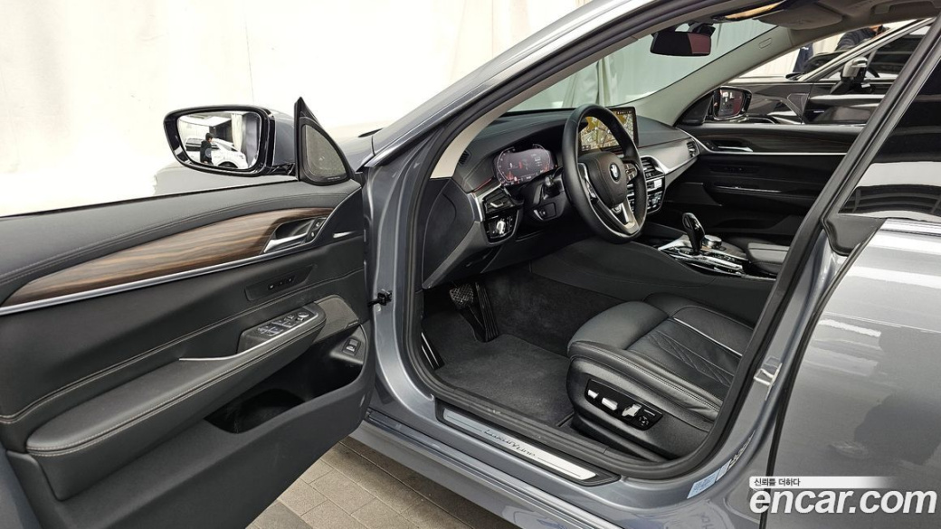 BMW Gran Turismo 630i xDrive Luxury, 2023