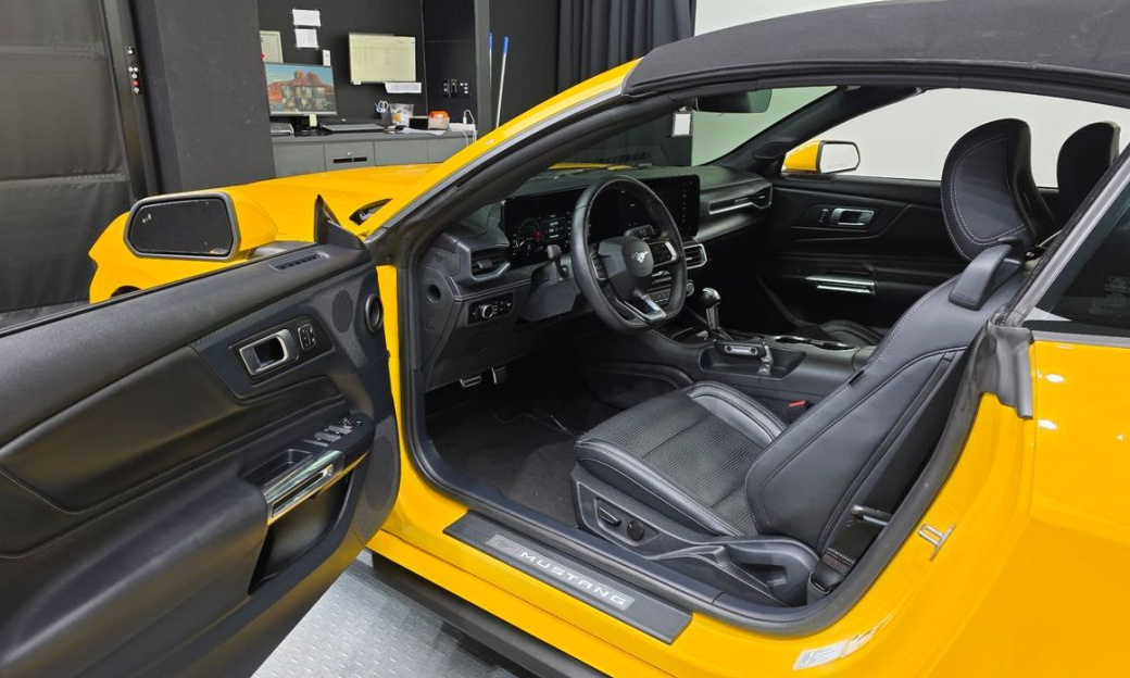 Ford Mustang 5.0 GT Premium Convertible, 2024