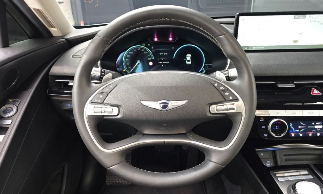 Genesis G80 Gasoline 2.5 Turbo AWD, 2024